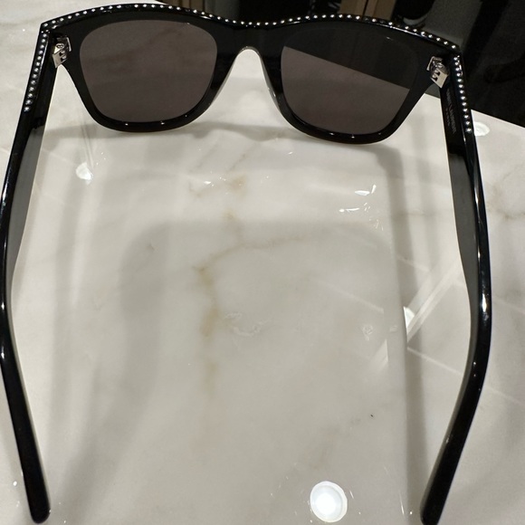 Saint Laurent Black Sunglasses - Picture 4 of 7
